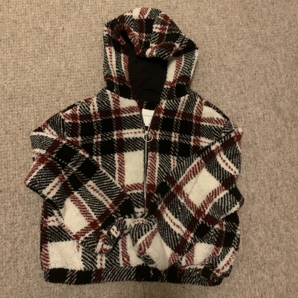 Cropped zipped up sweater